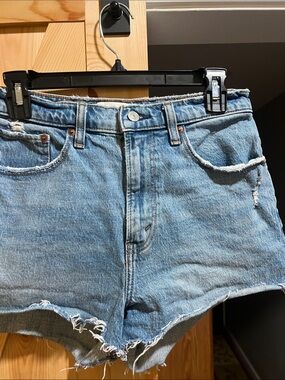 Abercrombie & Fitch Light Blue Distressed Denim Cutoff Shorts size 28/6